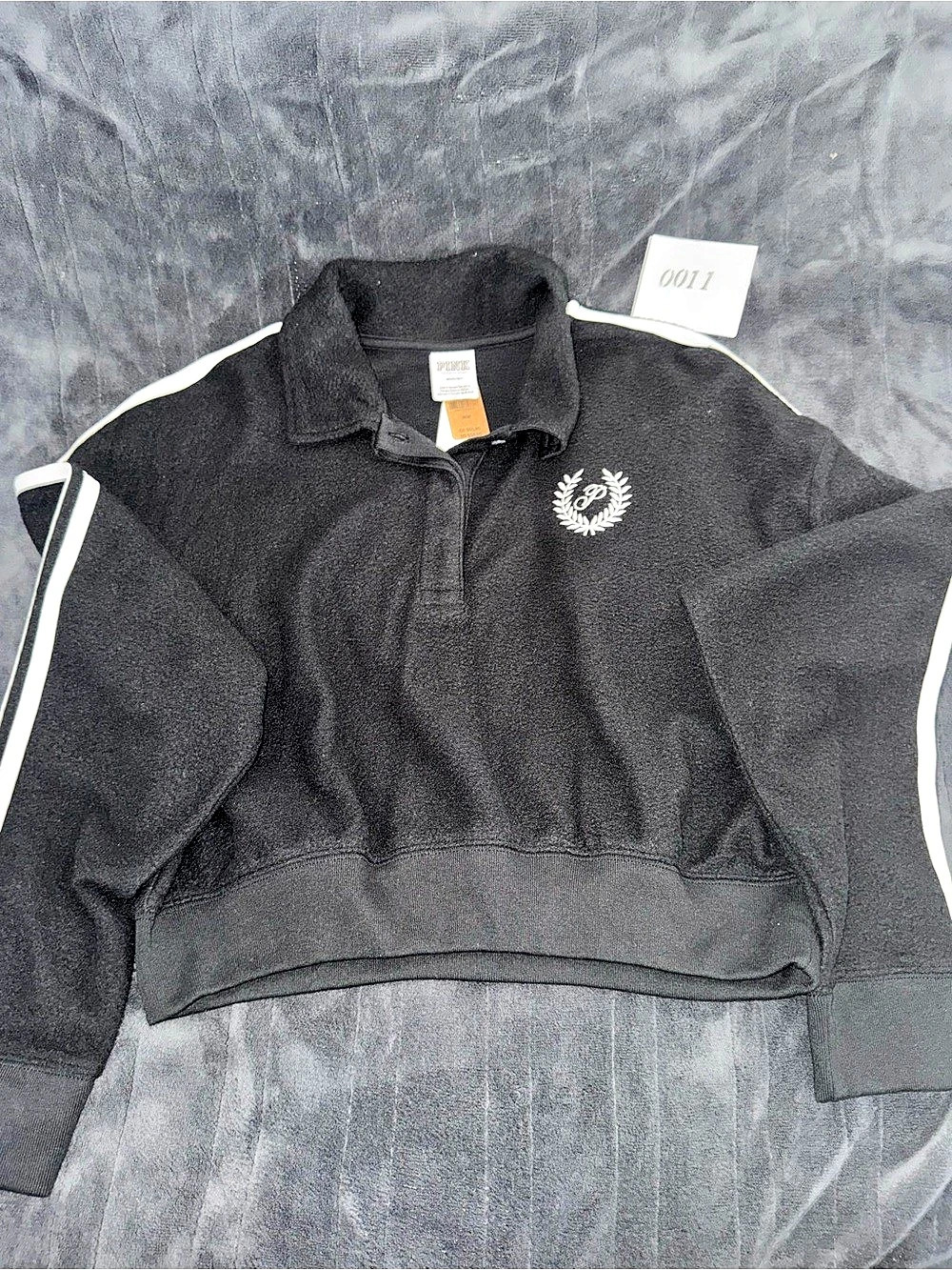 PINK Cropped Pullover in Black & White Size Medium NWT